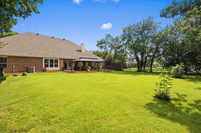 126 Eastcreek Drive, Royse City, TX 75189
