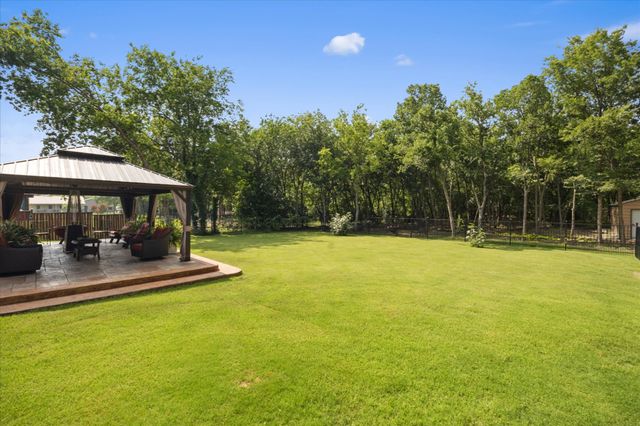 126 Eastcreek Drive, Royse City, TX 75189