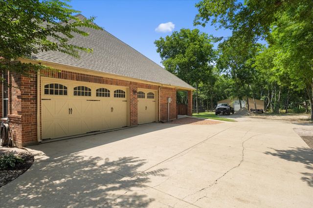 126 Eastcreek Drive, Royse City, TX 75189