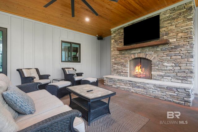 9501 Ben Hamilton Road, Theodore, AL 36582