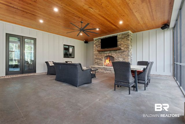 9501 Ben Hamilton Road, Theodore, AL 36582