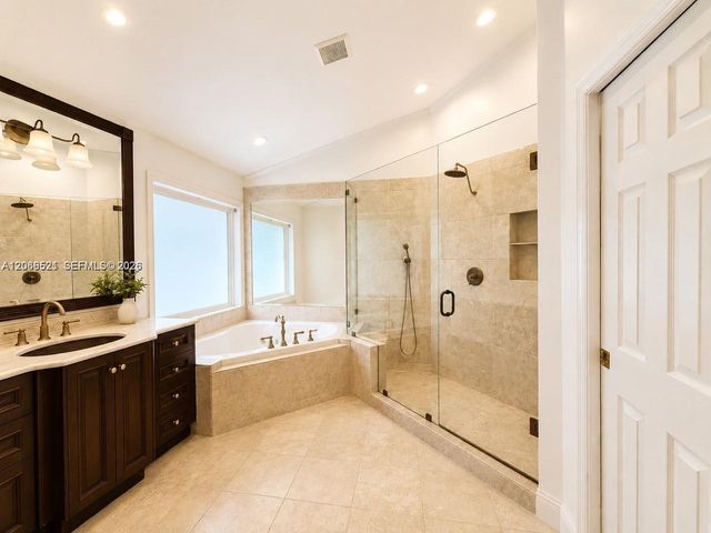2616 Oakbrook Court, Weston, FL 33332
