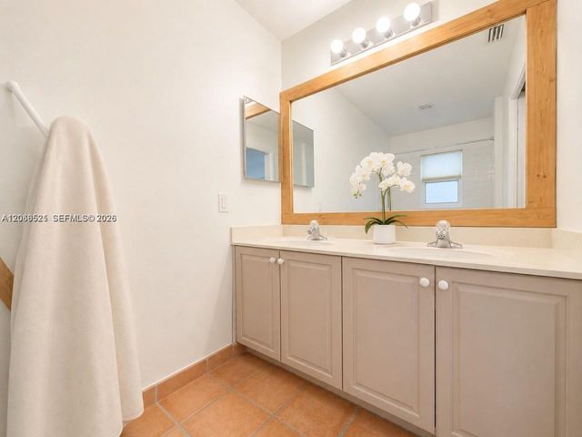 2616 Oakbrook Court, Weston, FL 33332