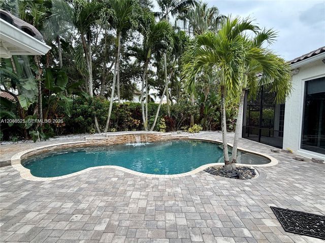 2616 Oakbrook Court, Weston, FL 33332