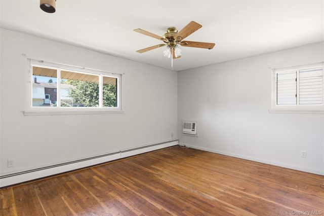 9 Bowman Lane, Kings Park, NY 11754
