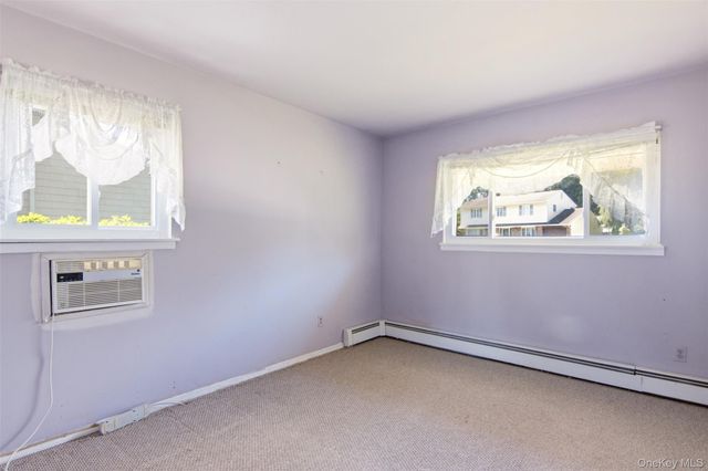 9 Bowman Lane, Kings Park, NY 11754