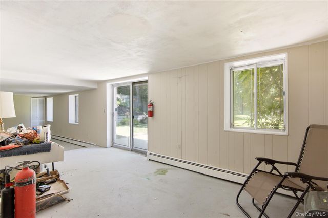 9 Bowman Lane, Kings Park, NY 11754
