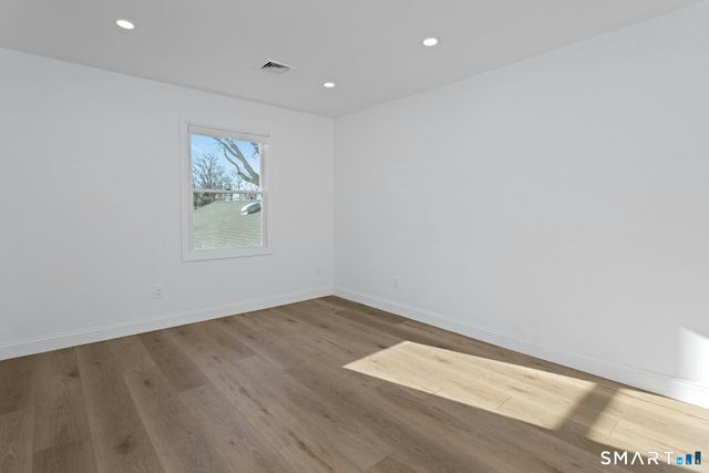 70 Archer Lane, Stamford, CT 06905