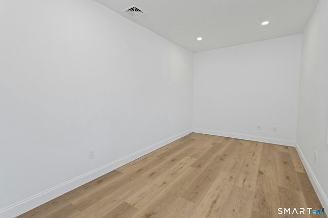 70 Archer Lane, Stamford, CT 06905