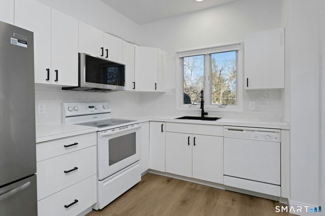 70 Archer Lane, Stamford, CT 06905