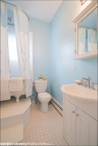 6 Restmere Terrace, Middletown, RI 02842