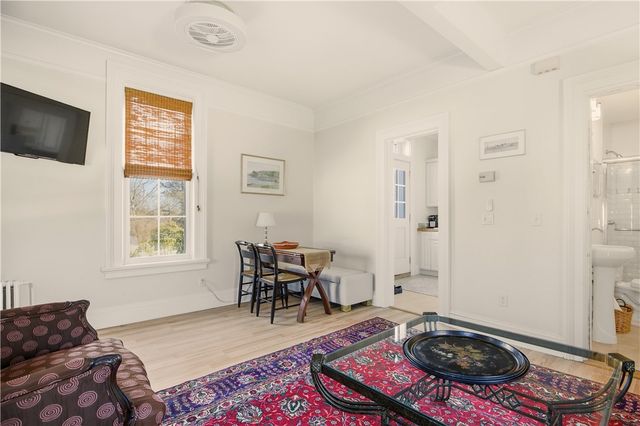 6 Restmere Terrace, Middletown, RI 02842