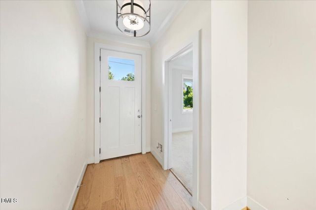 712 E Edenton Street 102, Raleigh, NC 27601
