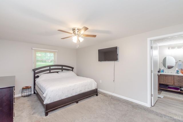 20 Bristol Drive, Centerville, OH 45458