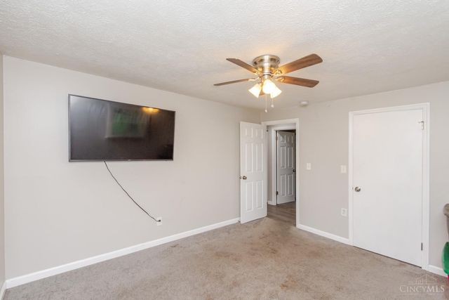 20 Bristol Drive, Centerville, OH 45458