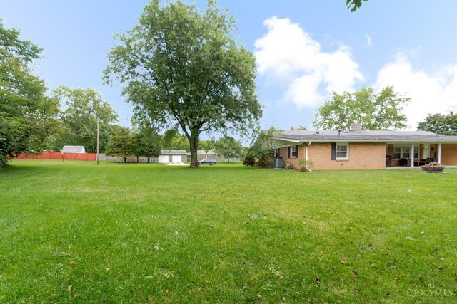 20 Bristol Drive, Centerville, OH 45458