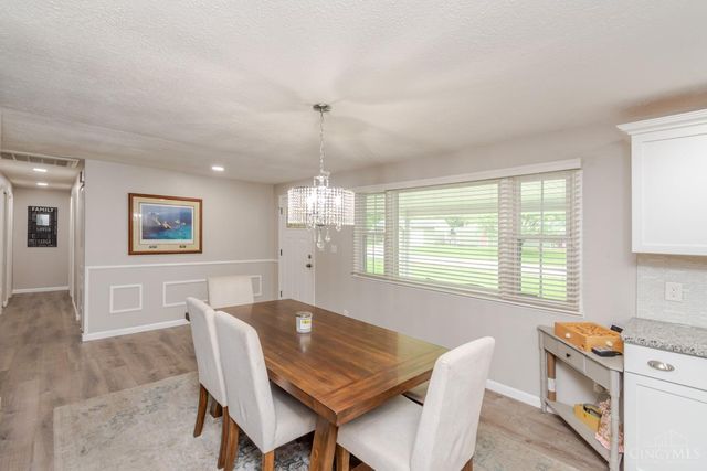 20 Bristol Drive, Centerville, OH 45458
