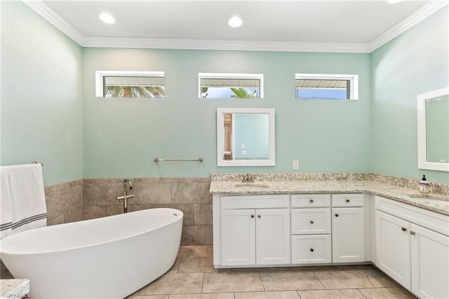 2477 Sierra LN, Punta Gorda, FL 33950