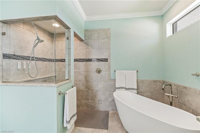 2477 Sierra LN, Punta Gorda, FL 33950