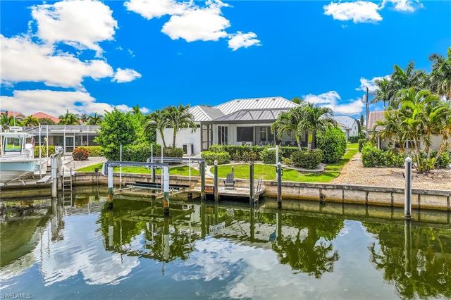 2477 Sierra LN, Punta Gorda, FL 33950