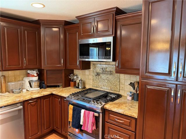 910 Orangewood, Brea, CA 92821