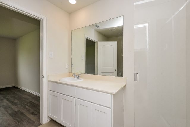 2719 William Street, Mabank, TX 75147