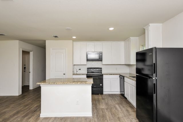 2719 William Street, Mabank, TX 75147