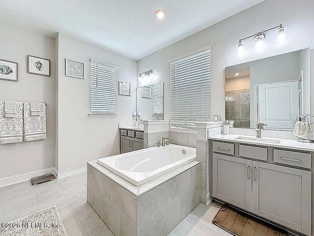 902 ORANGE BRANCH Trail, St. Johns, FL 32259