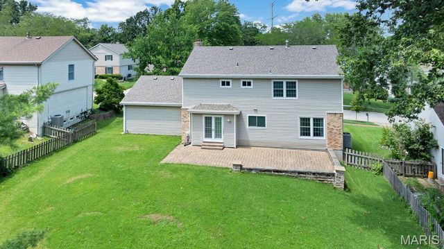 15580 Parasol Drive, Chesterfield, MO 63017