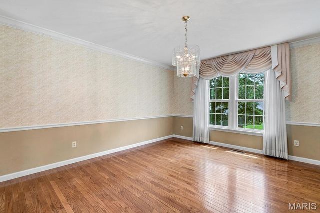 15580 Parasol Drive, Chesterfield, MO 63017