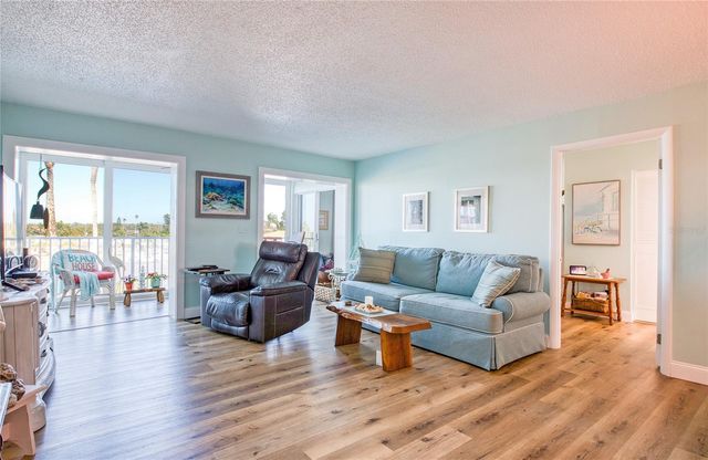 10216 REGAL DRIVE 310, Largo, FL 33774