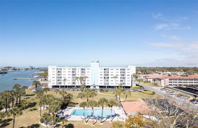 10216 REGAL DRIVE 310, Largo, FL 33774