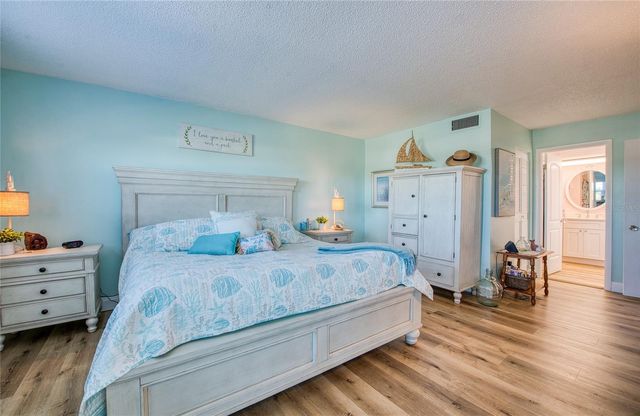 10216 REGAL DRIVE 310, Largo, FL 33774