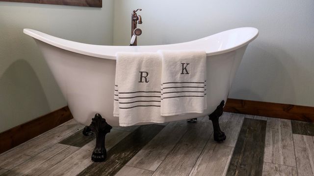 6209 Misty Waters Drive, Bismarck, ND 58503