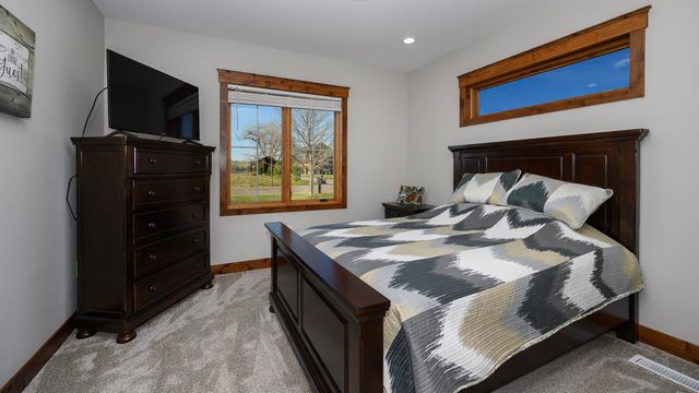 6209 Misty Waters Drive, Bismarck, ND 58503
