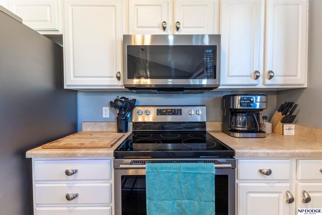 7022 N 88th Avenue, Omaha, NE 68122