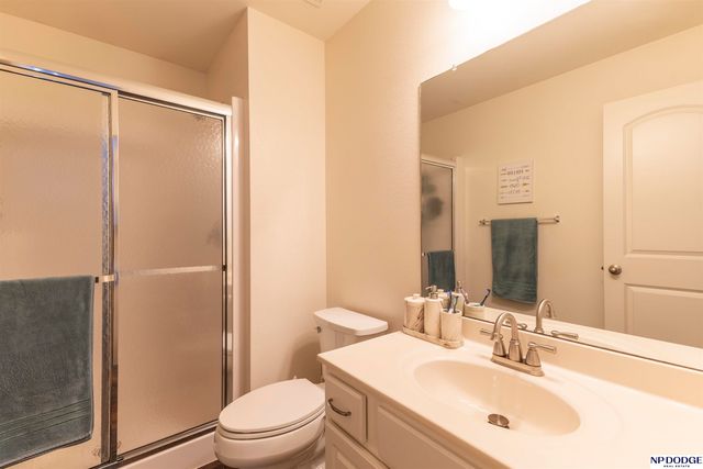 7022 N 88th Avenue, Omaha, NE 68122