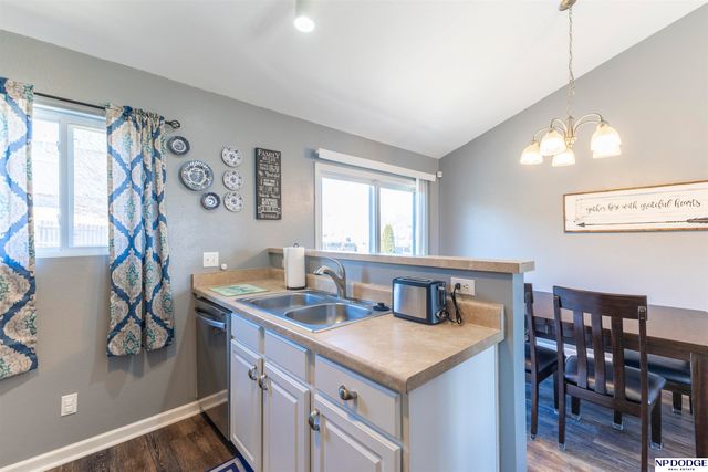 7022 N 88th Avenue, Omaha, NE 68122