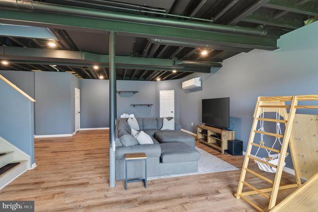401 BOBS LN, Lincoln University, PA 19352