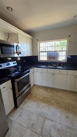 2705 NW 204th Ln, Miami Gardens, FL 33056