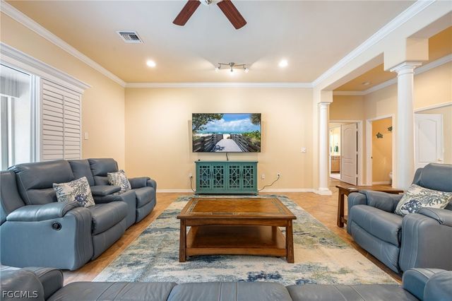 3081 Turtle Cove CT, North Fort Myers, FL 33903