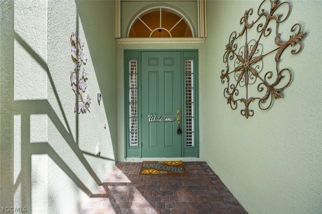 3081 Turtle Cove CT, North Fort Myers, FL 33903