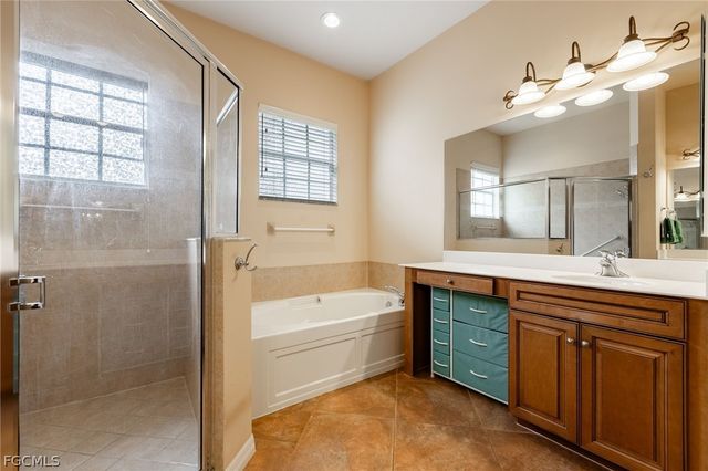 3081 Turtle Cove CT, North Fort Myers, FL 33903