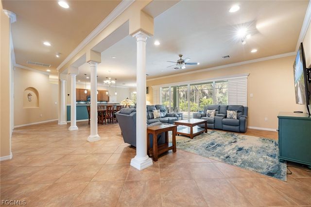 3081 Turtle Cove CT, North Fort Myers, FL 33903