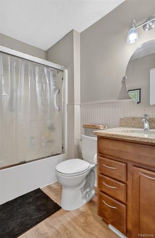 1390 Steeplechase Court, Howell, MI 48843