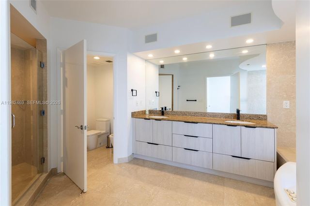 400 Alton Rd 1102, Miami Beach, FL 33139