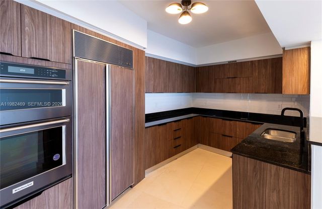 400 Alton Rd 1102, Miami Beach, FL 33139