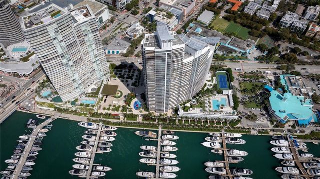 400 Alton Rd 1102, Miami Beach, FL 33139