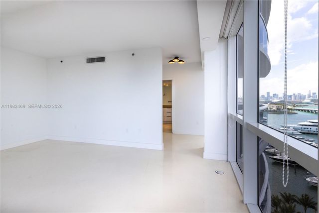 400 Alton Rd 1102, Miami Beach, FL 33139