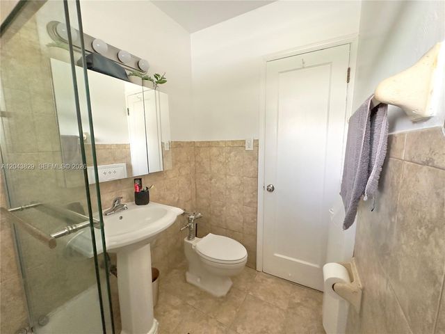 836 10th St 5, Miami Beach, FL 33139
